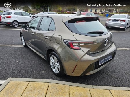2023 Toyota Corolla COROLLA HYBRID LUNA H/B €27,900 thumbnail