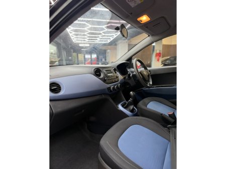 2018 Hyundai i10 - thumbnail 18