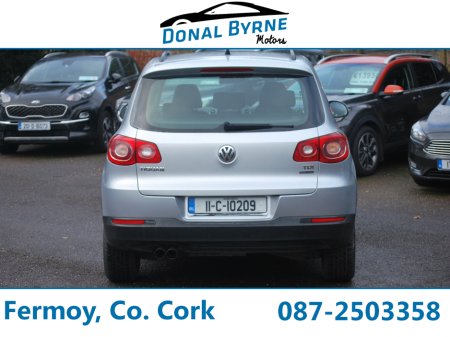 2011 Volkswagen Tiguan TREND & FUN 2.0 TDI MANUAL 6SPEED FWD 110HP 4DR €8,950 thumbnail