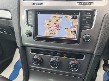 2016 Volkswagen Golf - thumbnail 11