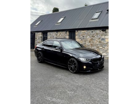 2015 BMW 3 Series - thumbnail 1