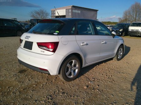 2018 Audi A1 - thumbnail 4