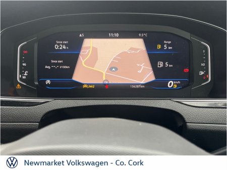 2021 Volkswagen Passat - view 2