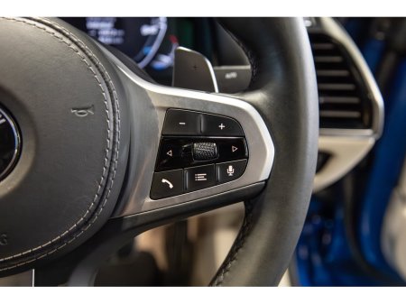 2020 BMW 8 Series 840d xDrive €57,950 thumbnail