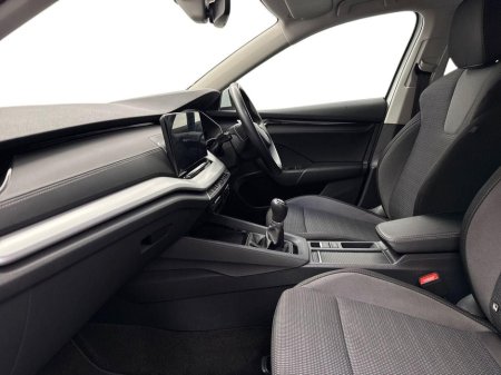 2025 Skoda Octavia - thumbnail 2