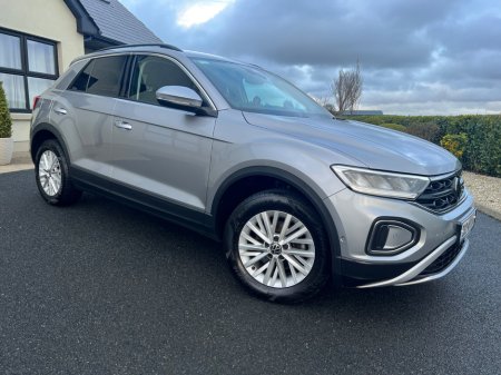 2023 Volkswagen T-Roc 1.0 TSI 110HP Life €25,950 thumbnail