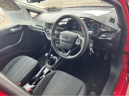 2018 Ford Fiesta - photo 4
