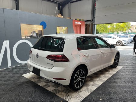 2021 Volkswagen Golf - photo 2