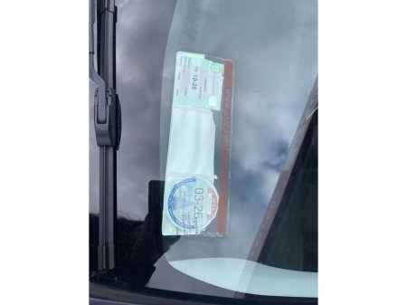 2016 Toyota Prius - thumbnail 9