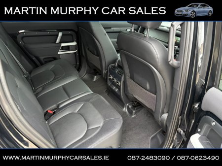 2023 Land Rover Defender 110 3.0 D250 X-DYNAMIC 7 SEATS €89,950 thumbnail