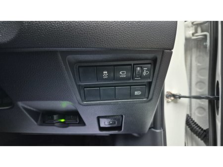 2020 Toyota Yaris X-pack Hybrid Automatic €14,950 thumbnail