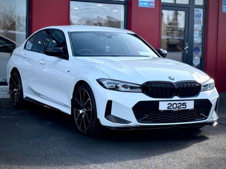 2025 BMW 3 Series - thumbnail 4