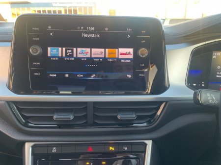 2022 Volkswagen T-Roc 2.0 TDI 116HP Life €25,475 thumbnail