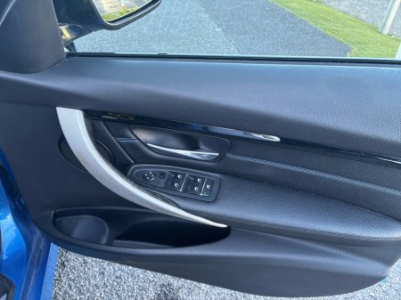 2018 BMW 3 Series - thumbnail 11