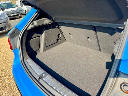 2020 BMW M1 - thumbnail 11