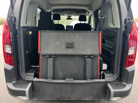 2023 Peugeot Rifter - thumbnail 9