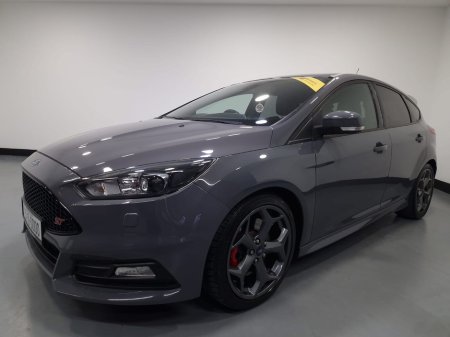2015 Ford Focus 2.0 EcoBoost 250PS ST2 €18,950 thumbnail