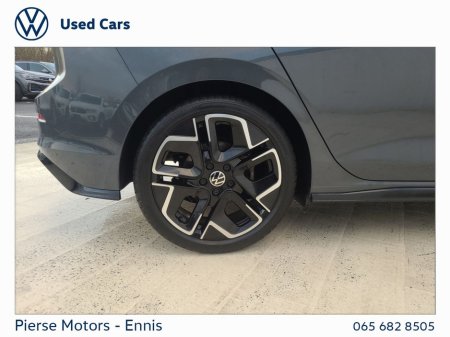 2025 Volkswagen Golf - photo 6