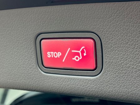 2025 Mercedes-Benz GLC Class GLC 220D AMG LINE 4Matic thumbnail