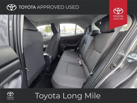 2025 Toyota Yaris Cross - thumbnail 7