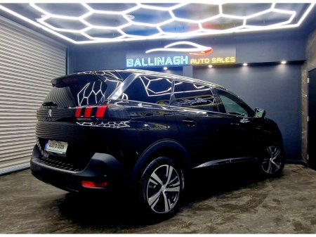 2023 Peugeot 5008 1.5 BlueHDi 130bhp Allure Auto €33,950 thumbnail