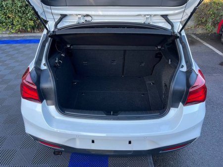 2018 BMW 1 Series 118d M-SPORT 2.0 // FULL SERVICE HISTORY // 18" M-SPORT ALLOYS // 360 PARKING SENSORS €18,900 thumbnail