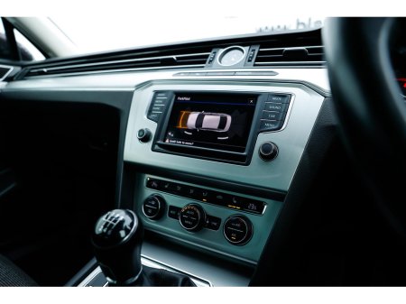 2017 Volkswagen Passat - thumbnail 10