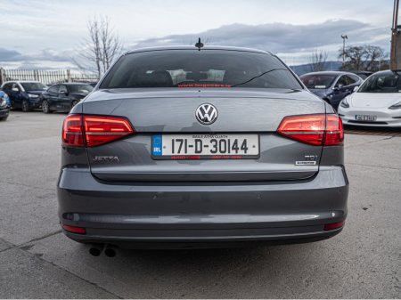 2017 Volkswagen Jetta - thumbnail 14