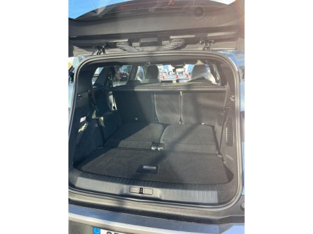 2025 Peugeot 5008 1.2 MHEV 145bhp E-DCS6 Allure €48,950 thumbnail