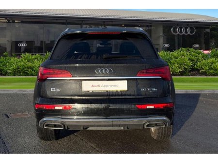 2025 Audi Q5 Q5 50 TFSI e 299HP S tronic q S line €62,950 thumbnail