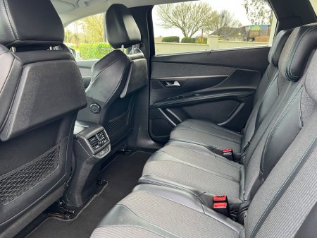 2023 Peugeot 5008 1.5 BlueHDi 130bhp Allure €33,950 thumbnail