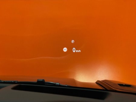 2023 Land Rover Defender - thumbnail 23