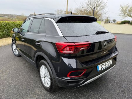 2023 Volkswagen T-Roc - thumbnail 7