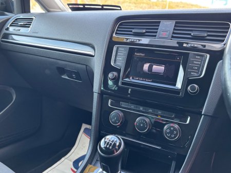 2014 Volkswagen Golf - thumbnail 6