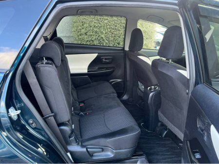 2018 Toyota Prius Alpha 7 SEATER AUTOMATIC HYBRID 1.8 PETROL //LOW MILES//REVERSE CAMERA//KEYLESS ENTRY//ADAPTIVE CRUISE CONTROL// €21,950 thumbnail