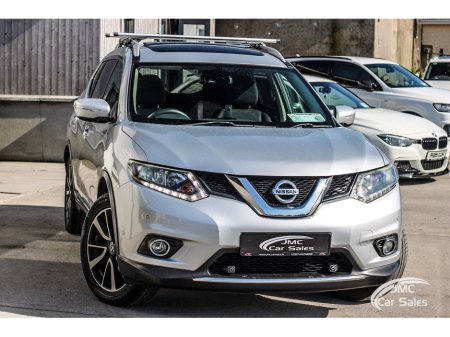 2017 Nissan X-Trail - thumbnail 3