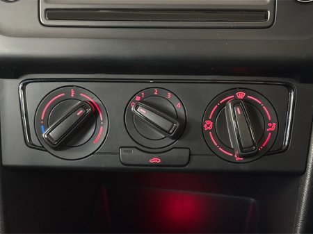 2017 Volkswagen Polo - thumbnail 20