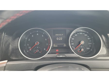 2016 Volkswagen Golf - thumbnail 13