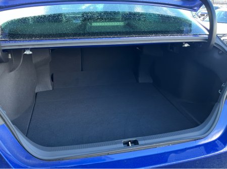 2019 Toyota Camry WS HYBRID AUTOMATIC 2.5 PETROL //HALF LEATHER SEATS//ELECTRIC DRIVERS SEAT//KEYLESS ENTRY//ADAPTIVE CRUISE CONTROL//REVERSE CAMERA// €25,950 thumbnail