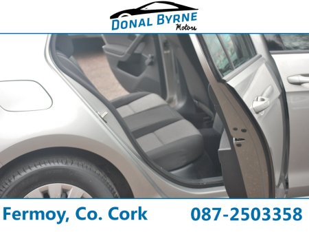 2014 Volkswagen Golf - thumbnail 2