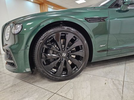 2022 Bentley Flying Spur V6 Hybrid Auto // Racing Green €164,950 thumbnail