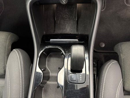 2023 Volvo XC40 - thumbnail 16