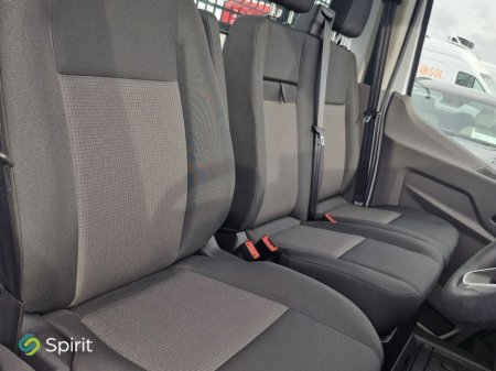 2025 Ford Transit - thumbnail 17