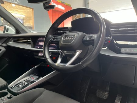 2021 Audi A3 €26950! 2021 AUDI A3 SEDAN 30 TFSI 1.0 AUTOMATIC / CRUISE CONTROL / REVERSE CAMERA / HEATED SEATS / PADDLE SHIFTERS / APPLE CARPLAY AND MORE €26,950 thumbnail