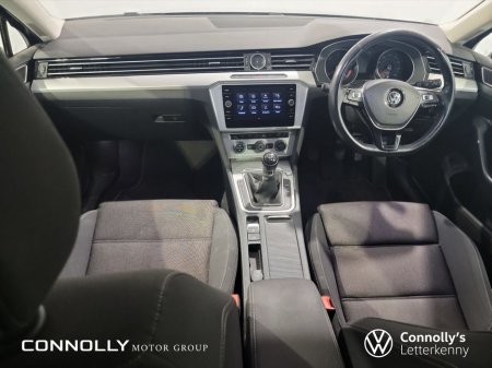 2019 Volkswagen Passat - thumbnail 4