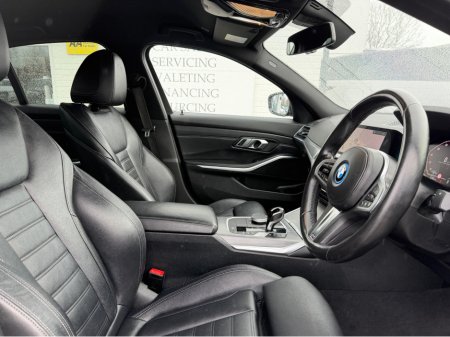 2022 BMW 3 Series - thumbnail 15