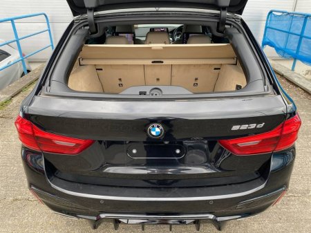 2019 BMW 5 Series - thumbnail 13