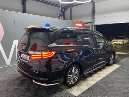 2020 Honda Odyssey €28950! 2020 HONDA ODYSSEY HYBRID ABSOLUTE EX SENSING 2.0 AUTOMATIC / CRUISE CONTROL / REVERSE CAMERA / ELECTRIC HEATED SEATS / POWER SLIDING SEATS €28,950 thumbnail