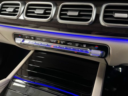 2026 Mercedes-Benz GLE Class 350de Sport Edition 4Matic - 20 Inch Alloys - Reversing Camera - Ambient Lighting - Sat Nav - Climate Control - Electric Heated Seats - Apple CarPlay/Android Auto €108,680 thumbnail