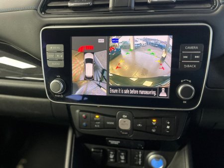 2021 Nissan Leaf - thumbnail 11